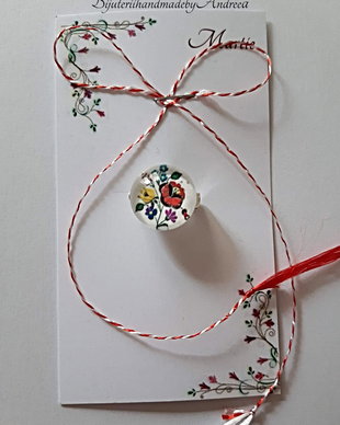 Brosa martisor cabochon sticla 14mm motive maghiare