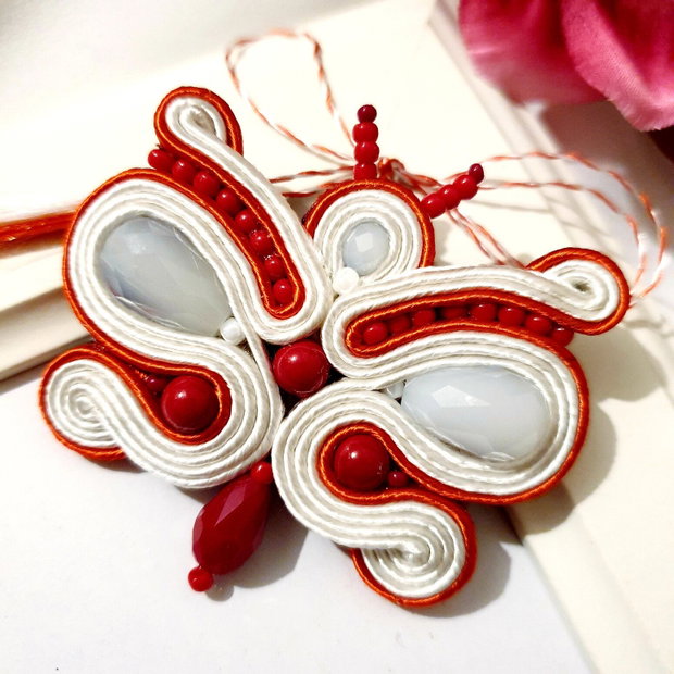 Brosa-mărțișor fluture, Mărțișor soutache