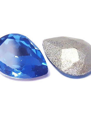Cabochon din sticla, lacrima, 8x6 mm, light safir