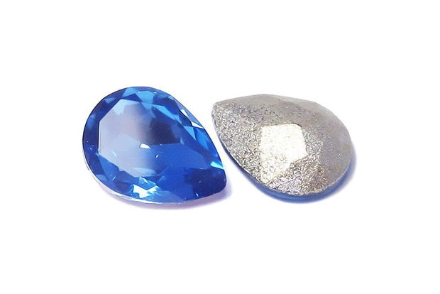 Cabochon din sticla, lacrima, 8x6 mm, light safir