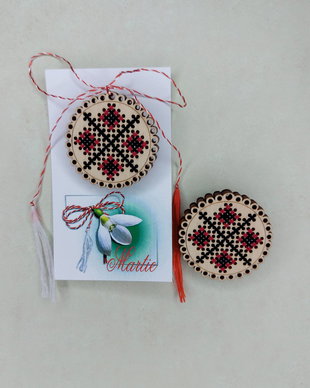 Martisor motiv traditional romanesc nr.5