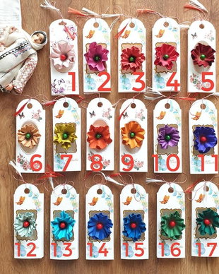 Brosa floare - Martisor din piele