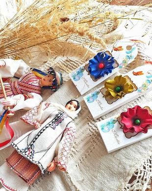 Brosa floare - Martisor din piele