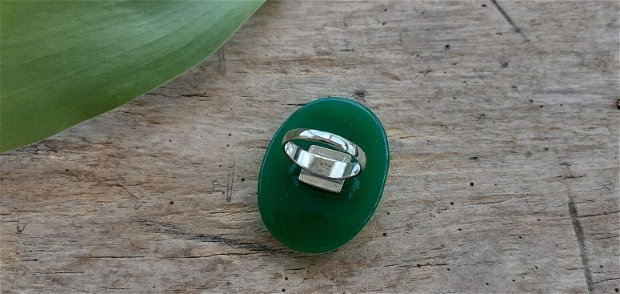Inel argint 925 si jad verde, 4x3 cm  REZERVAT