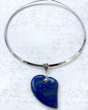 Pandantiv inima lapis lazuli