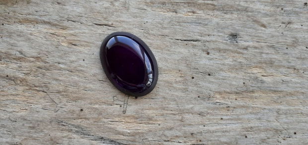 Cabochon agata mov foarte inchis, 25x18 mm