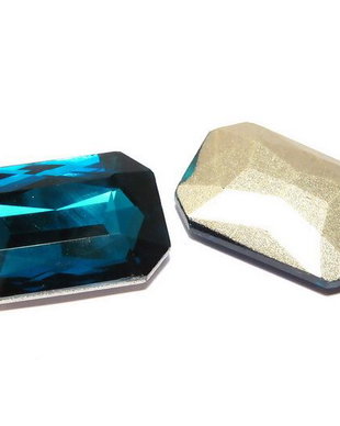 Cabochon din sticla, octogonal, 18x13 mm, montana
