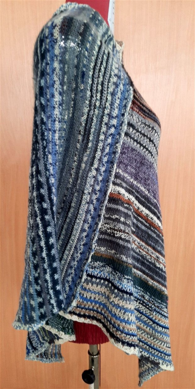 poncho tricotat