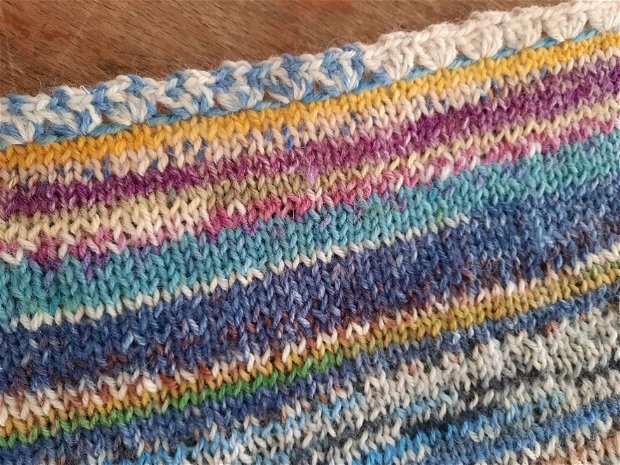 poncho tricotat