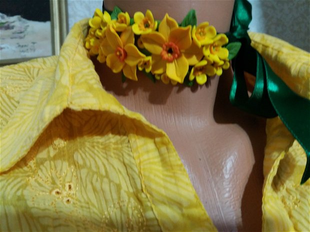 Galben de primăvară 3 în 1( zgărdiță , cordeluță , ornament cămașă)