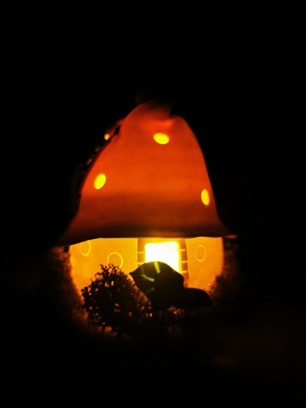 Lampa de veghe Martisor - Moss Fairy House