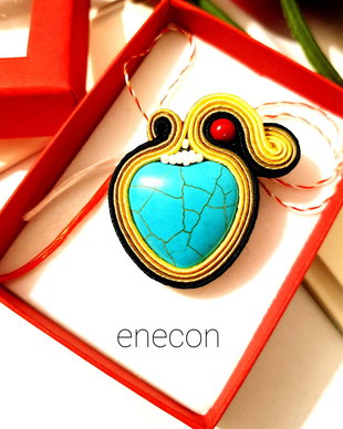 Brosa-mărțișor inima, Brosa soutache