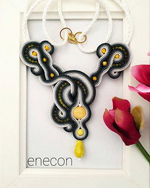 Colier gri cu galben,  Colier soutache, Culorile 2021