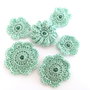 Lot floricele crosetate manual