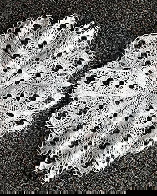 mileu alb valurit dantela crosetata manual , 32 cm