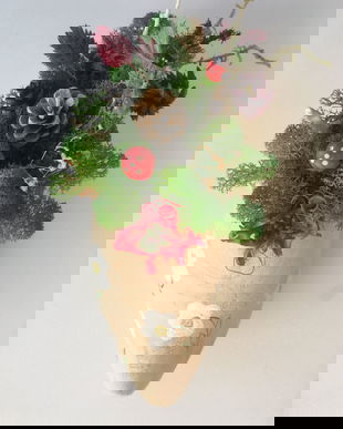 Aranjament floral in sabot lemn, cu licheni stabilizati, plante uscate, flori uscate