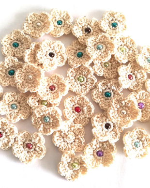 Lot floricele crosetate manual