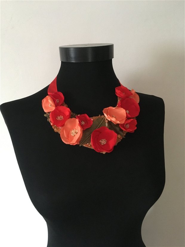 Colier statement "Forever Coral"