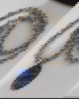 Colier vintage  metalic , masiv ,   pandantiv    lapislazuli  cu  2  fete