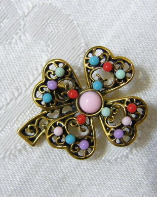 Nou-brosa trifoi 4 foi
