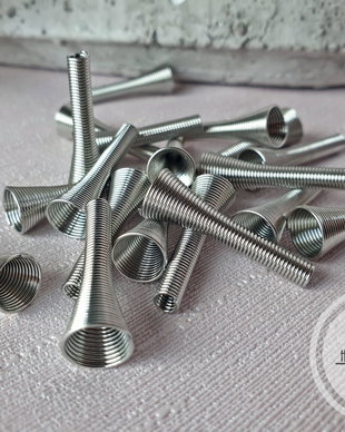 Con din sirma pentru margele, platinum
