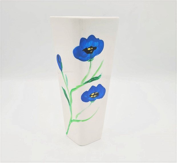 Vaza deosebita personalizata cu flori