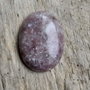 Cabohon lepidolit, 40x30 mm
