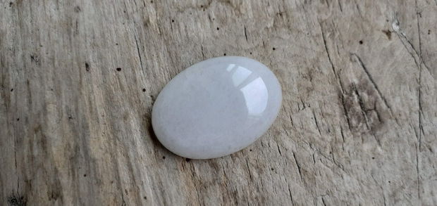 Cabochon jad alb, 30x22 mm