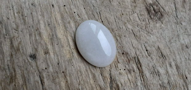 Cabochon jad alb, 30x22 mm