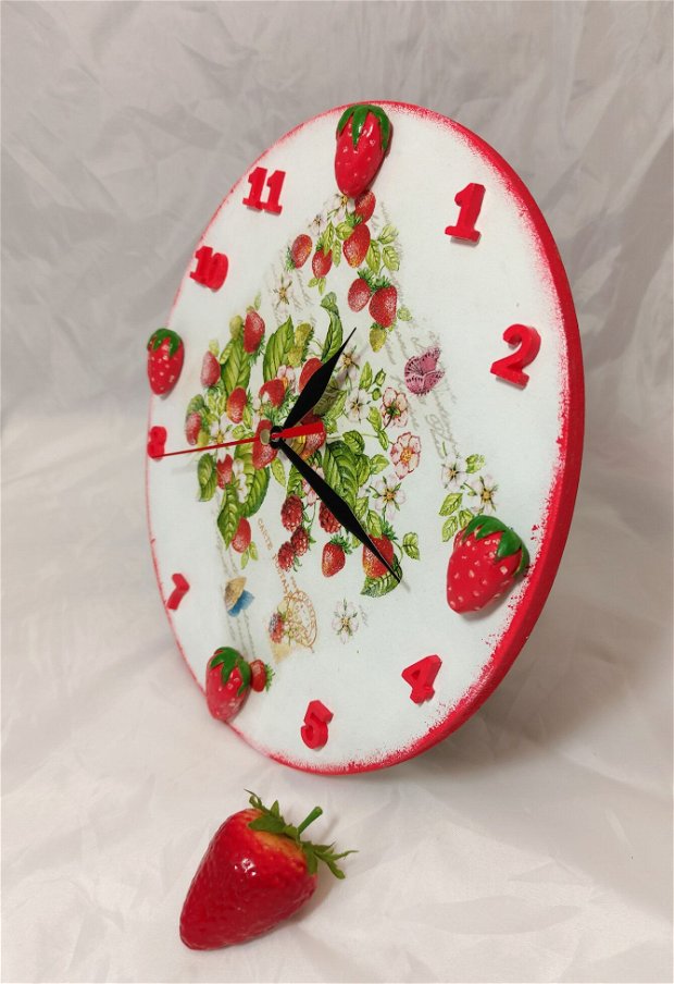 Ceas de perete decorativ/Ceas bucatarie - Căpșuni