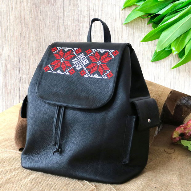 Rucsac Din Piele Dor Calator (Negru) cu broderie traditional romaneasca