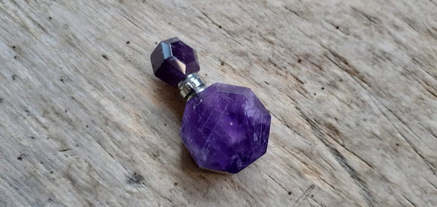 Sticluta/pandantiv din ametist fatetat, pt parfum sau ulei esential - 36x21x14 mm