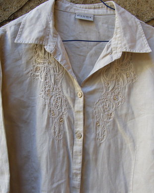 Bluza  de in cu broderie si ajur