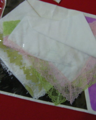 Nou-set 3 batiste cu dantela
