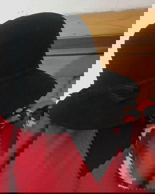 Palarie neagra fetru