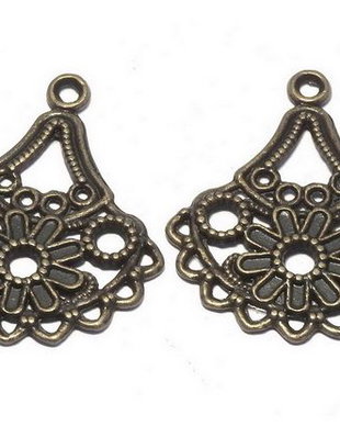 Candelabru din aliaj metalic, bronz, 33x28 mm