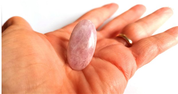 Inel Kunzit si Argint 925 - IN906 - Inel roz- mov, cadou romantic, inel pietre semipretioase, inel reglabil, cadou sotie, cadou aniversare, cristale vindecatoare, cristale de colectie