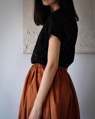 Tricou negru cu imprimeu, din jerseu de bumbac