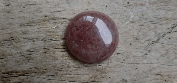 Cabochon cuart strawberry, 25 mm