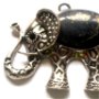 Pandantiv elefant argintiu cu piatra ovala lapis lazuli