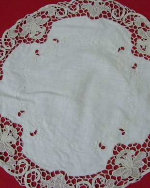 Mileu broderie si dantela 35 cm