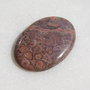 Cabochon din poppy jasper aprox 36.4x24.5x4.8 mm
