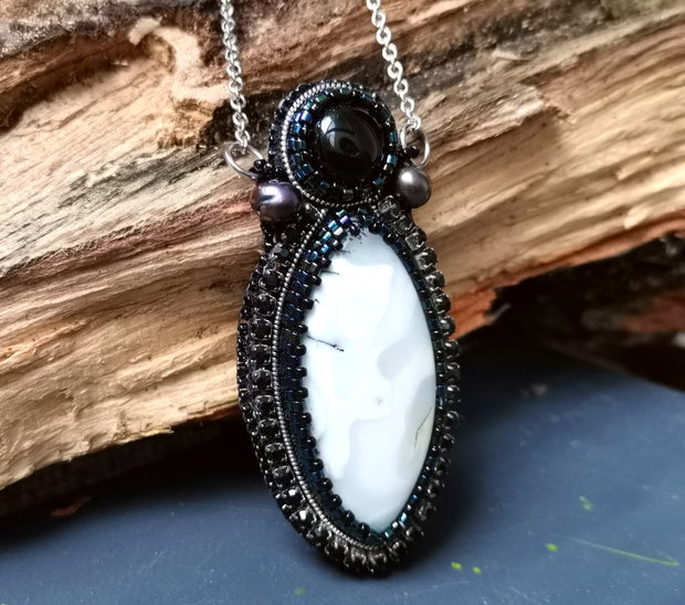 Colier mini-Zeita din opal dendritic si onix negru