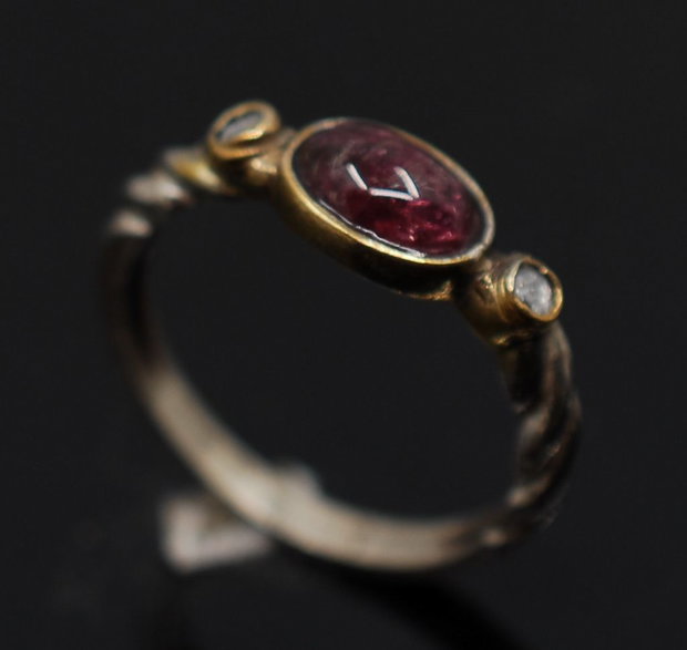 Inel argint 925, zirconii si turmalina roz, placat selectiv cu aur 14K
