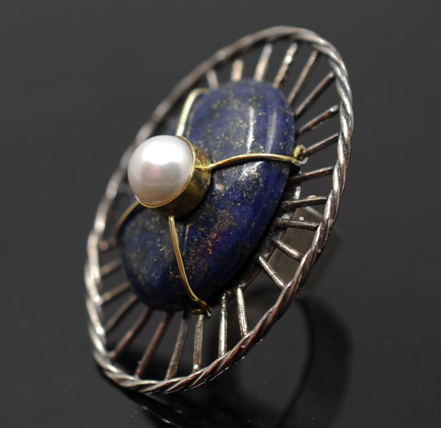 Inel statement din argint 925, placat selectiv cu aur, cu lapis lazuli si perla, inel rotund, inel mare