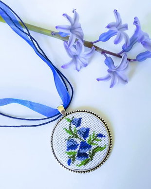 Colier "BLUE BELLS"
