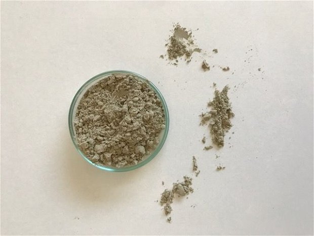 argila verde anti-imbatranire