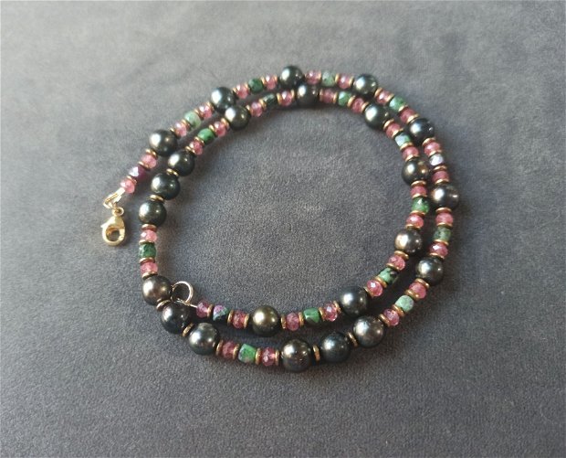 Set de bijuterii  compus din colier, cercei și brățară din perle de cultura, cuart capsuna, rubyzoisit sihematit