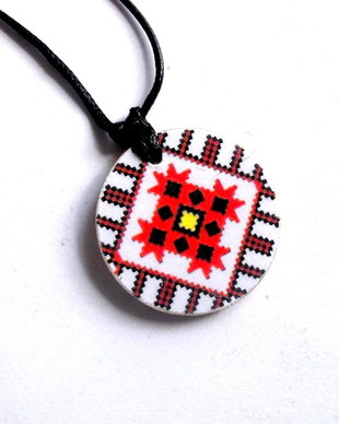 colier lemn motiv traditional 38858