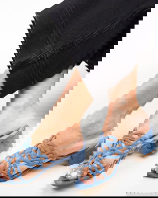 Saboti Dajoko Albastri